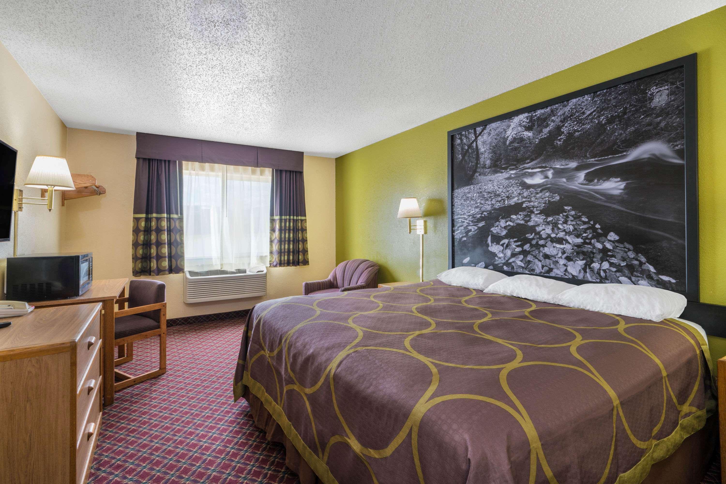 Super 8 By Wyndham Fountain Hotel Kültér fotó
